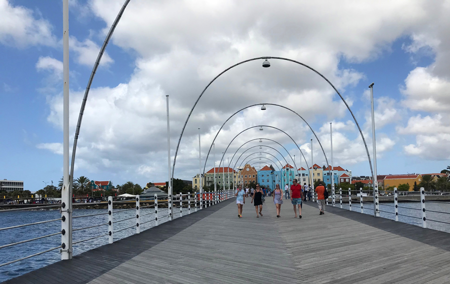 Conheça Willemstad, a capital de Curaçao