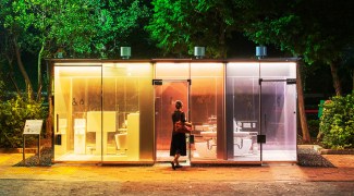 A última sensação em Tóquio: banheiros públicos transparentes