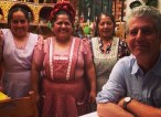 Bourdain experimenta a comida ‘de rua’ passional do México