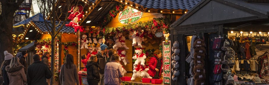 Esses eventos parecem ter começado em Viena – o primeiro registro da cidade de um mercado de dezembro foi em 1298 –, mas a tradição se espalhou pelo mundo