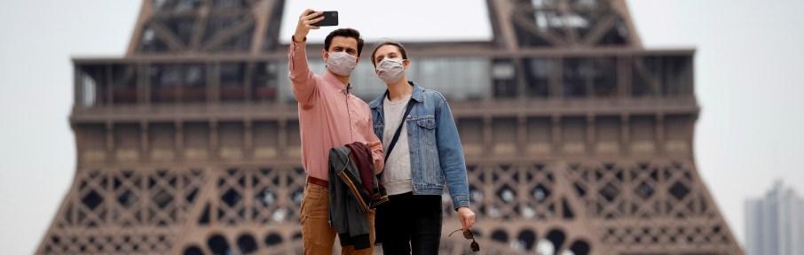 Maior ponto turístico da França investe em medidas de segurança como uso obrigatório de máscara facial e agendamento online