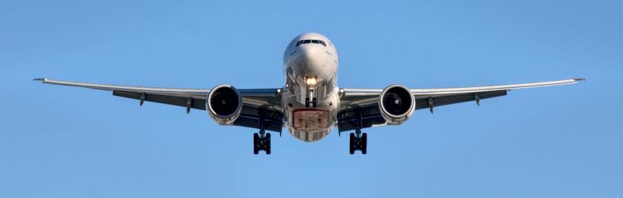 Uma explicação para o nível de risco baixo é que o ar nas cabines de aeronaves modernas é substituído com novo ar fresco a cada dois a três minutos