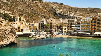 Malta pagará até R$ 1.350 para turistas vacinados visitarem as ilhas do país