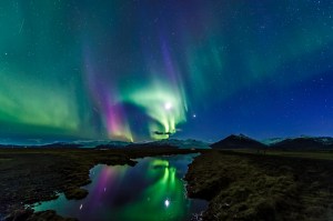 Hotel na Islândia oferece passagem e acomodação gratuitas para quem fotografar aurora boreal