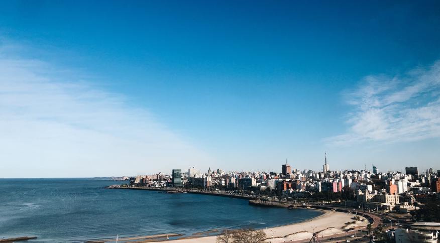 Montevidéu, no Uruguai, receberá muitos brasileiros nos próximos dias