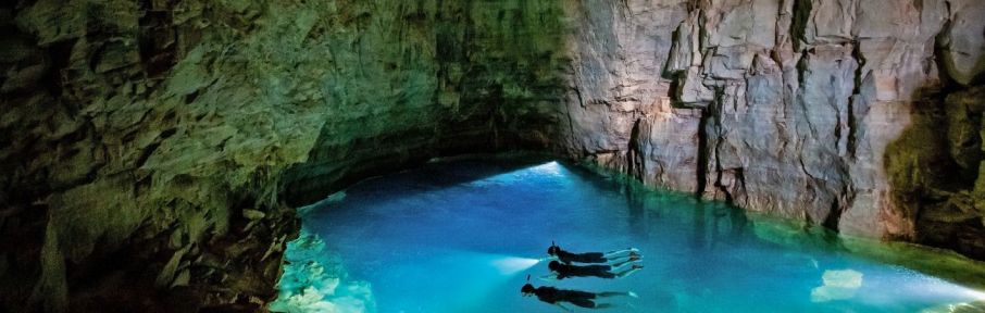 Novidade na cidade, Gruta do Mimoso é a primeira caverna alagada da região onde os visitantes podem se banhar e realizar mergulhos - foram 10 anos de estudos e trâmites até a licença para a operação