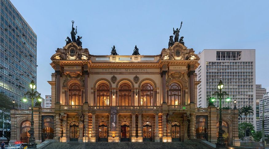 Fachada do Theatro Municipal de São Paulo, palco do movimento que marcou o início do Modernismo no país