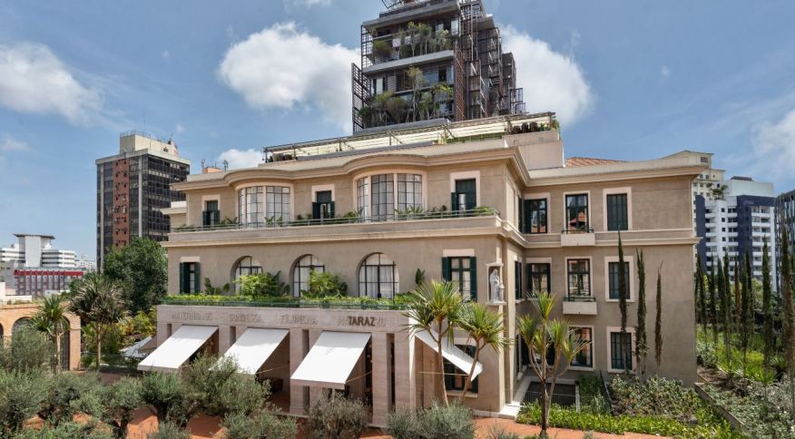Antiga maternidade e nova torre com jardim vertical compõem o hotel Rosewood São Paulo