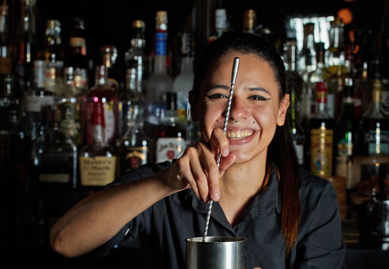 Where do bartenders drink?  With Cris Negreiros, from Carrasco Bar, in São Paulo