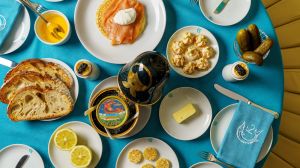 Hotspot de Paris, Caviar Kaspia de SP tem cardápio adaptado ao paladar brasileiro